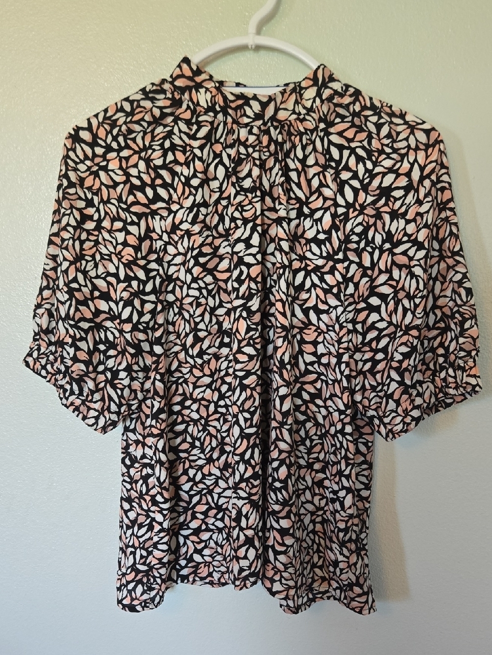 Evereve | Black & Pink High Neck Blouse Size Medium